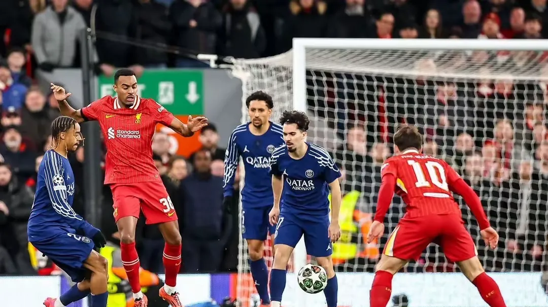 转折点！法兰克福遗憾出局；中超赛后攻防权衡；质疑声仍在；更衣室氛围转暖的简单介绍