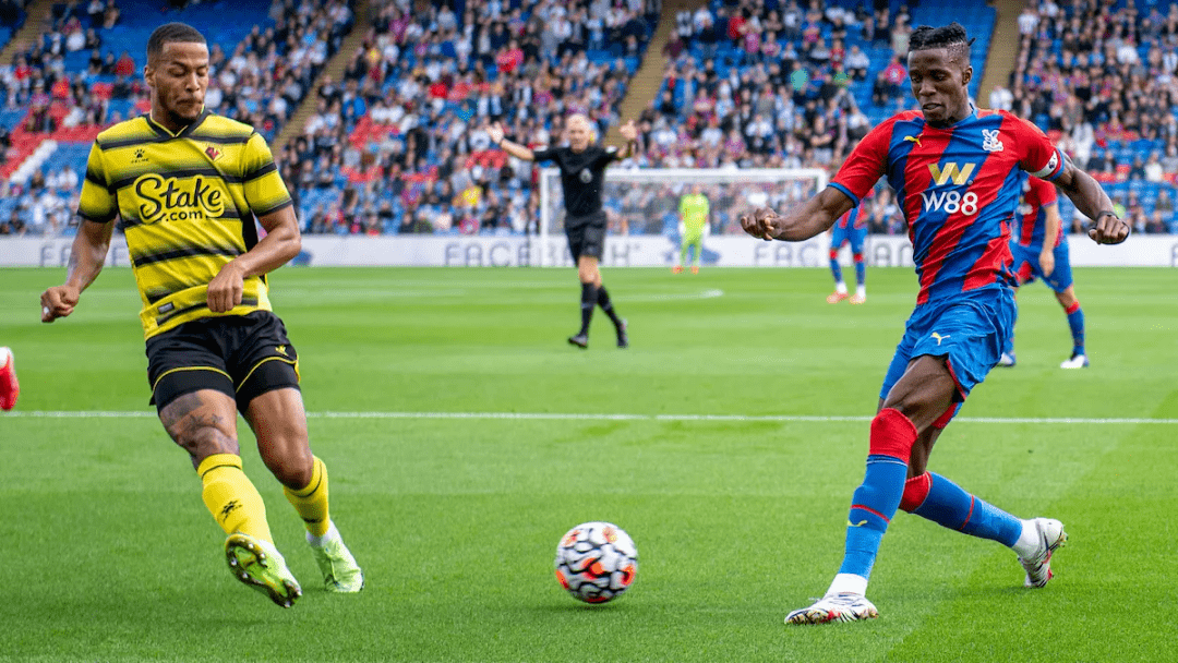 欧联赛程吃紧；瓦伦西亚关键时刻状态回暖；压力陡增；心理建设被强调